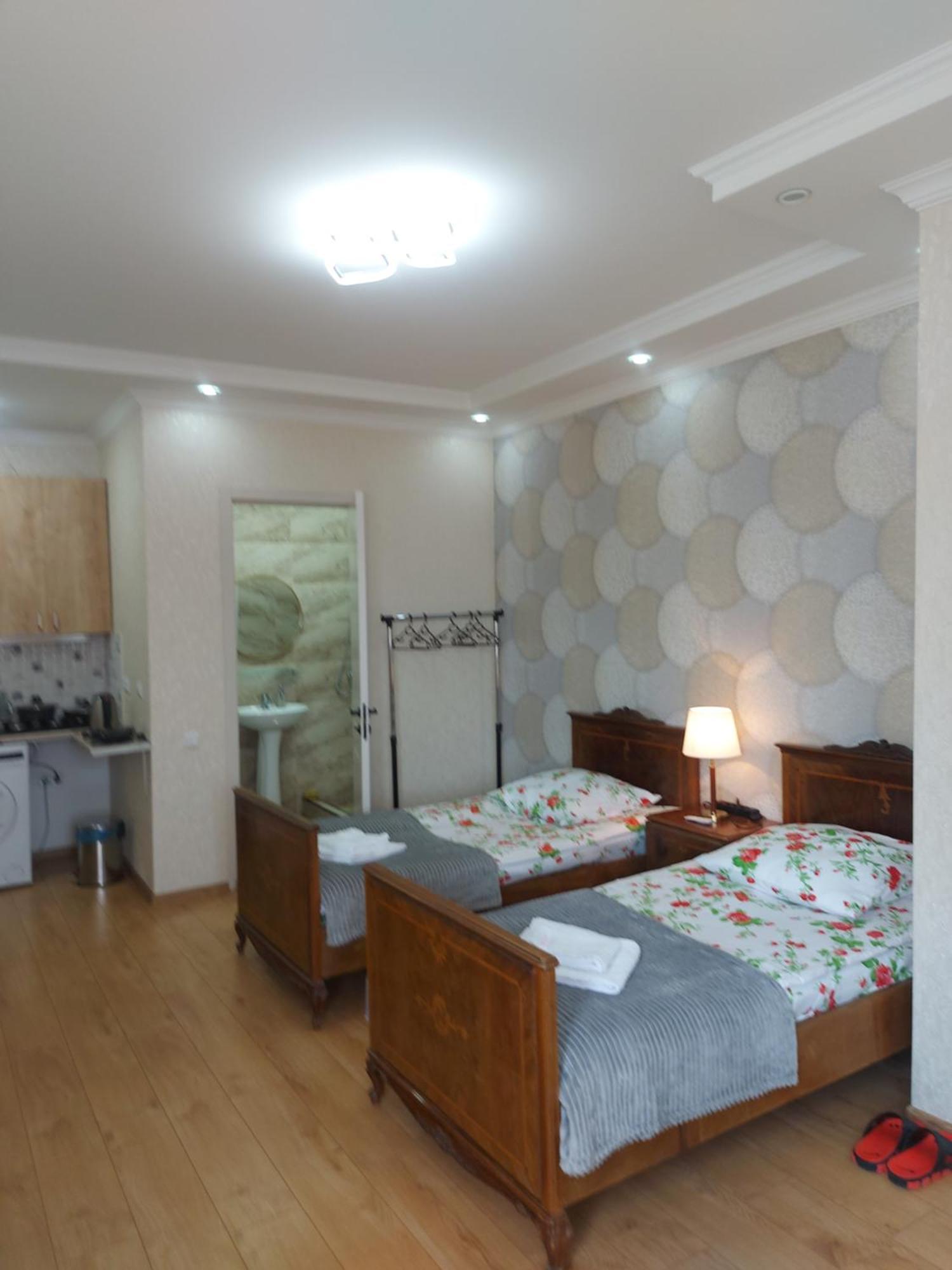Appartamento Cozy House IV Tbilisi Esterno foto